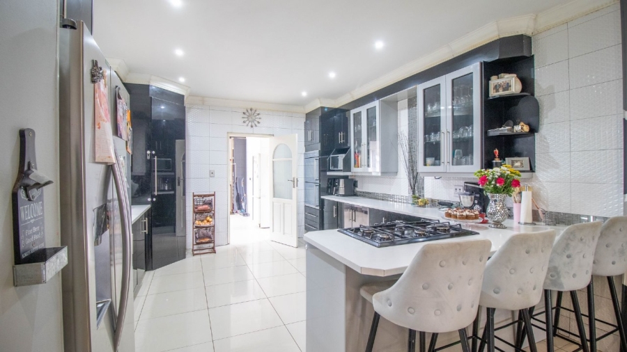 3 Bedroom Property for Sale in Sunnyridge Gauteng