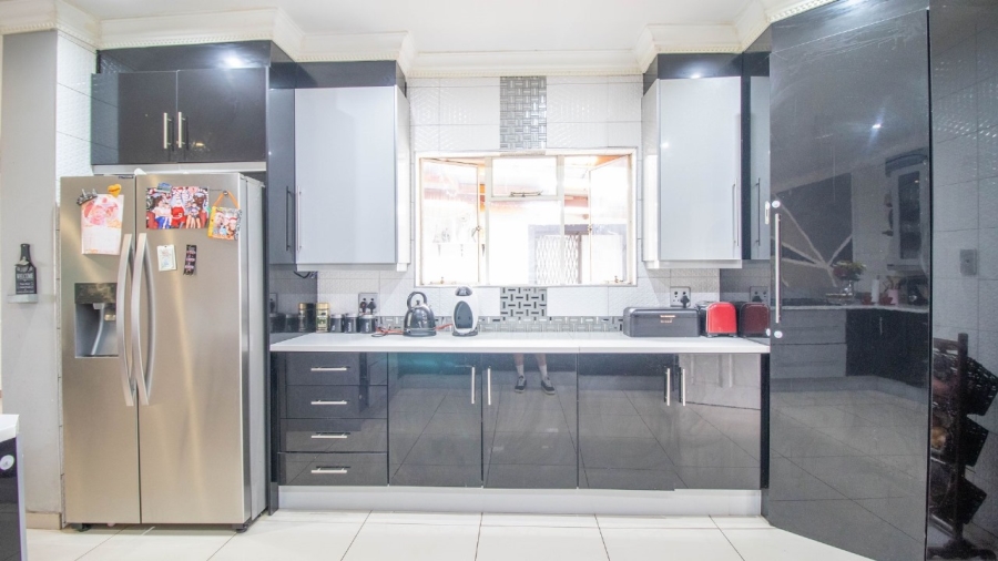 3 Bedroom Property for Sale in Sunnyridge Gauteng