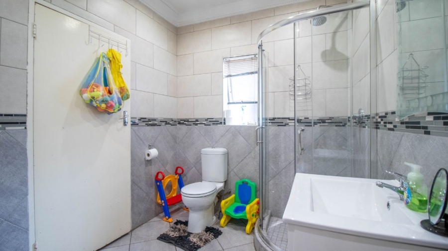3 Bedroom Property for Sale in Sunnyridge Gauteng