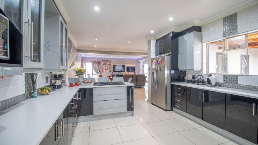 3 Bedroom Property for Sale in Sunnyridge Gauteng
