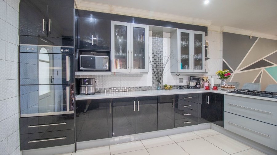 3 Bedroom Property for Sale in Sunnyridge Gauteng