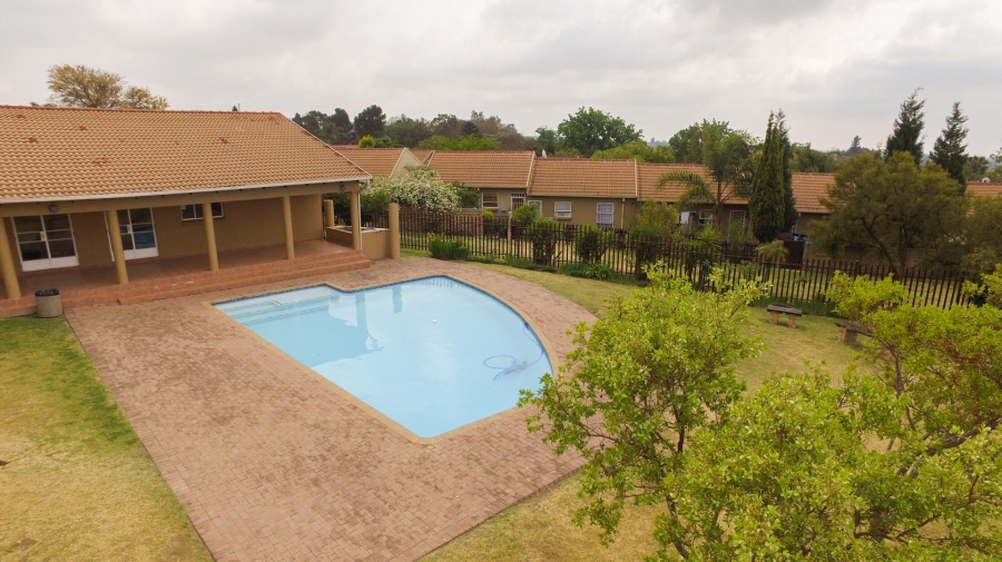 To Let 2 Bedroom Property for Rent in Randpark Ridge Gauteng