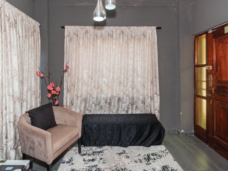 4 Bedroom Property for Sale in Westdene Gauteng
