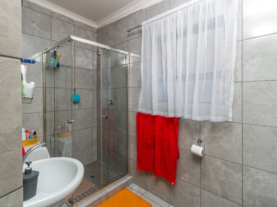 4 Bedroom Property for Sale in Westdene Gauteng