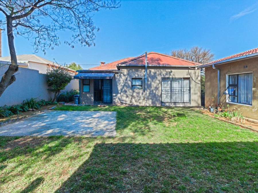 4 Bedroom Property for Sale in Westdene Gauteng