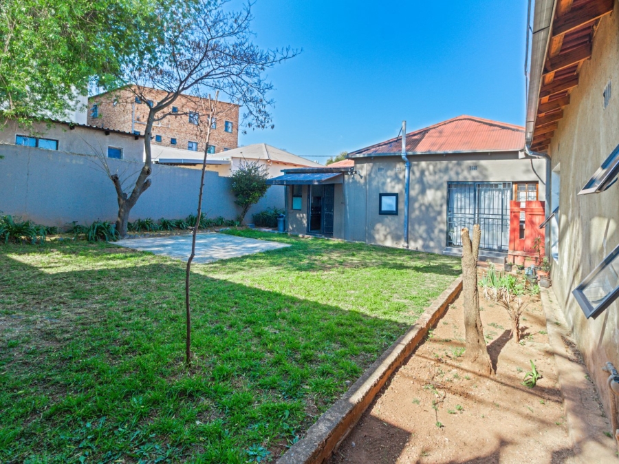 4 Bedroom Property for Sale in Westdene Gauteng