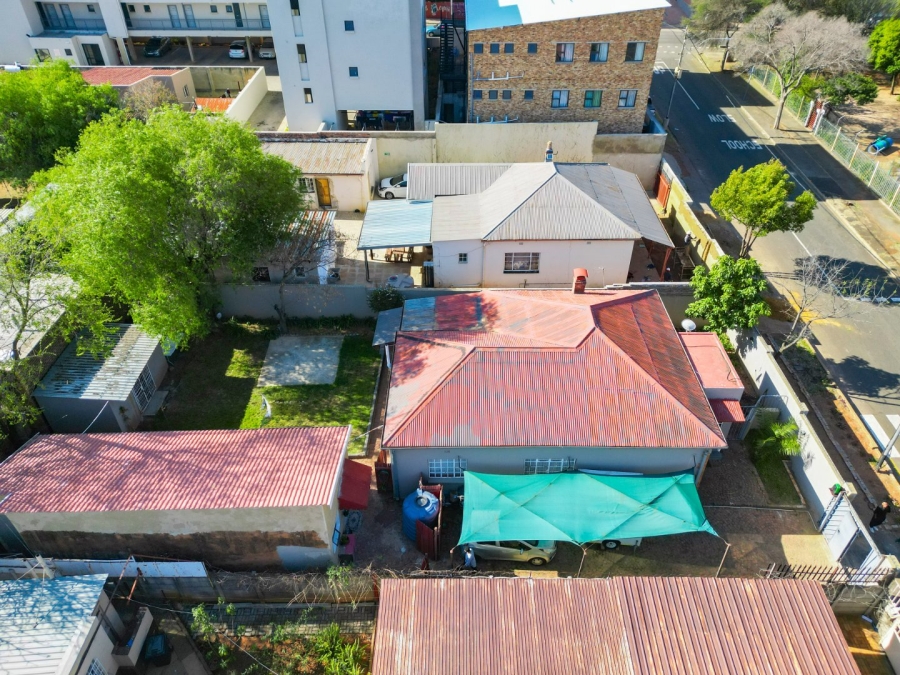 4 Bedroom Property for Sale in Westdene Gauteng