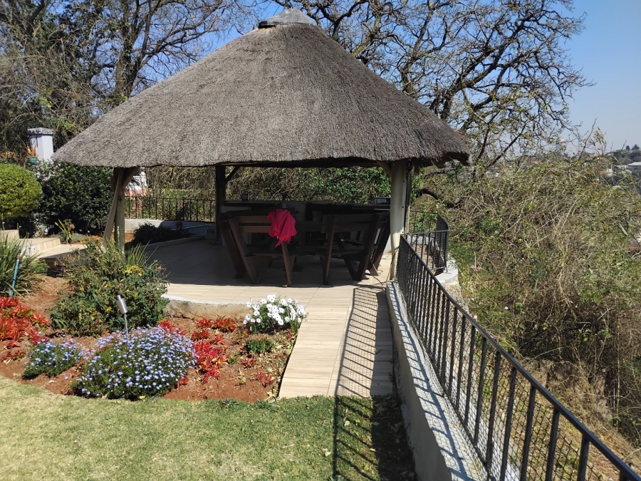 4 Bedroom Property for Sale in Kensington Gauteng