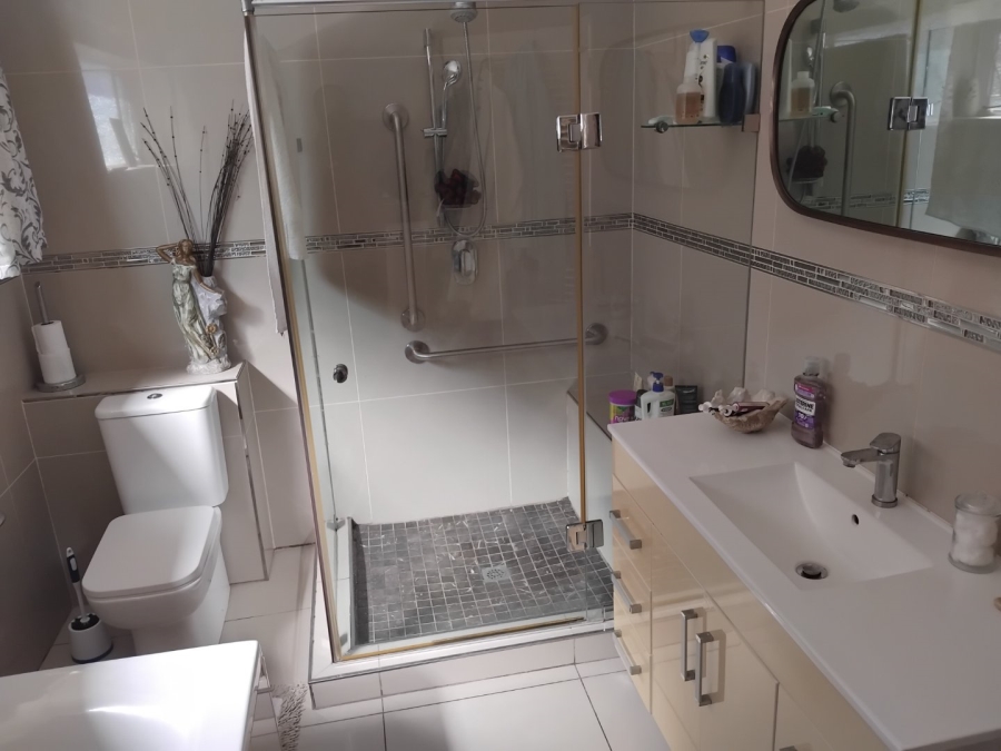 4 Bedroom Property for Sale in Kensington Gauteng
