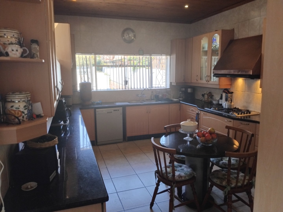 4 Bedroom Property for Sale in Kensington Gauteng