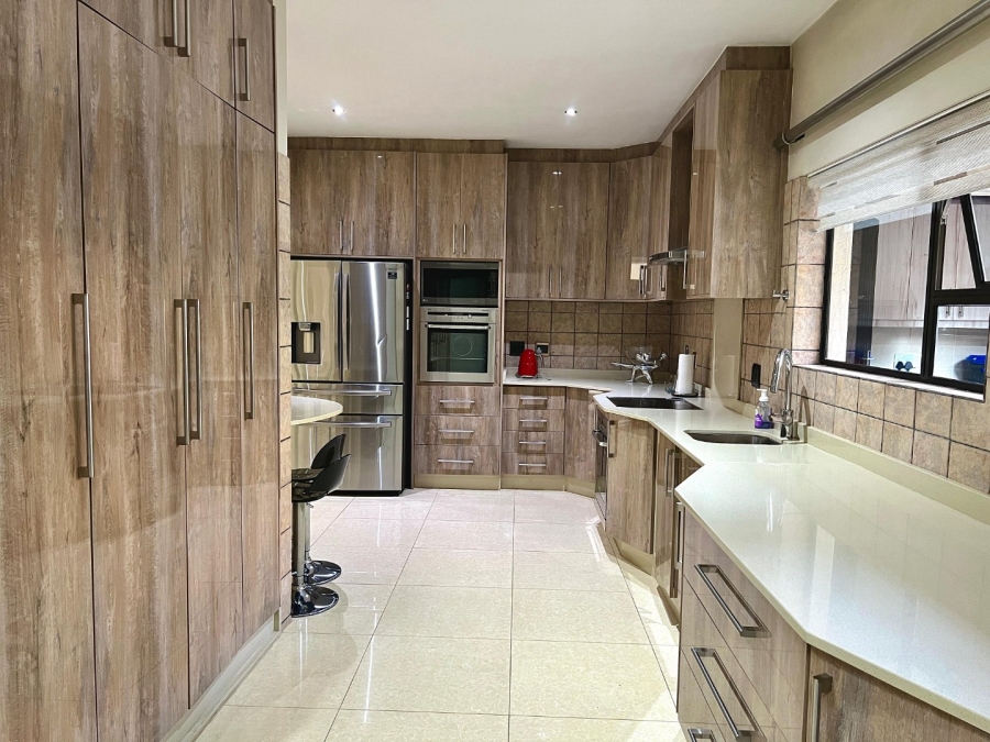 4 Bedroom Property for Sale in Cornwall Hill Gauteng