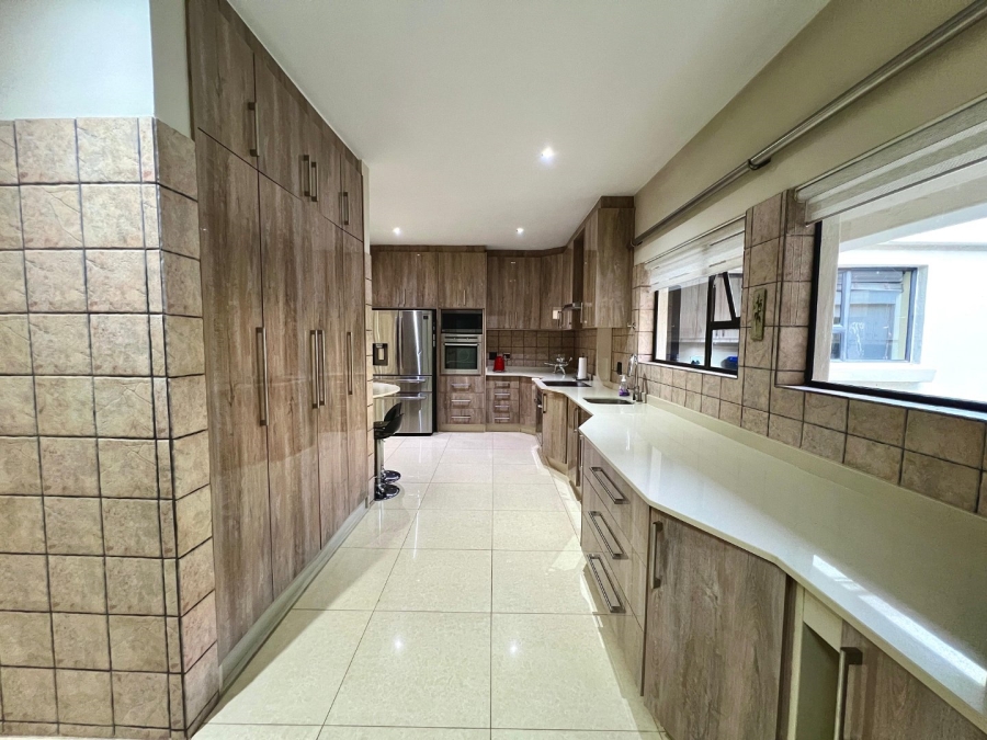 4 Bedroom Property for Sale in Cornwall Hill Gauteng