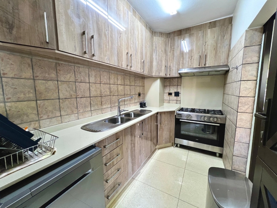4 Bedroom Property for Sale in Cornwall Hill Gauteng