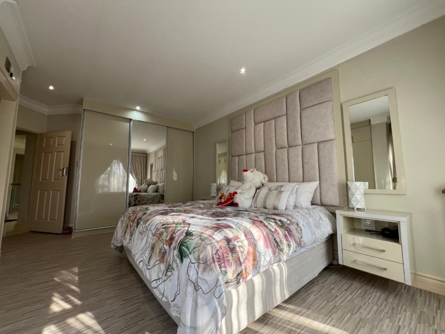 4 Bedroom Property for Sale in Cornwall Hill Gauteng