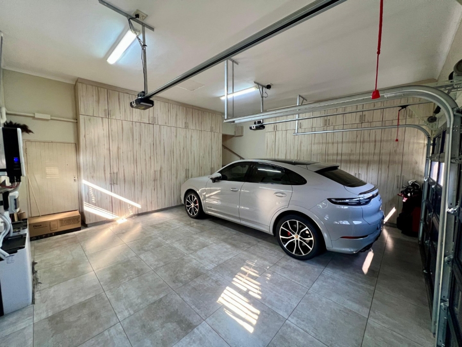4 Bedroom Property for Sale in Cornwall Hill Gauteng