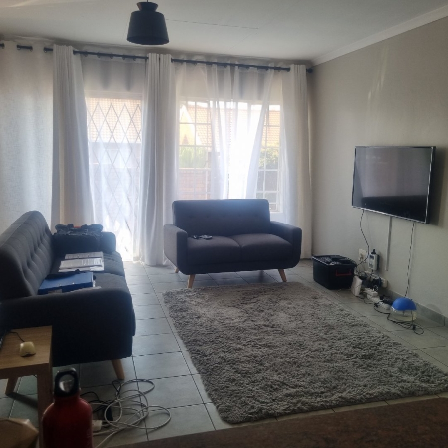2 Bedroom Property for Sale in Amberfield Heights Gauteng