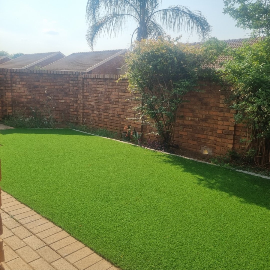 2 Bedroom Property for Sale in Amberfield Heights Gauteng