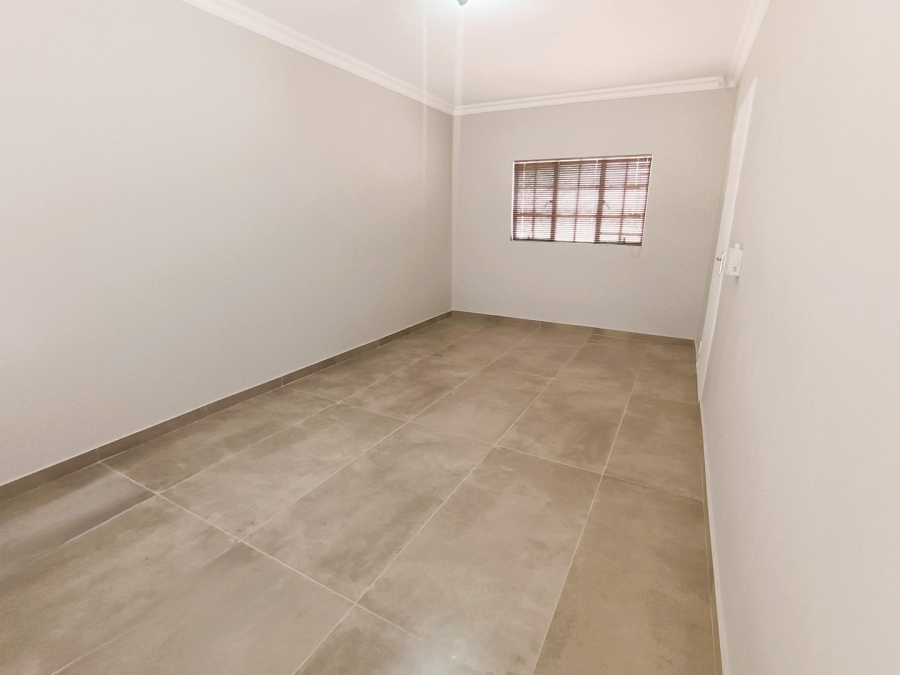 To Let commercial Property for Rent in Faerie Glen Gauteng
