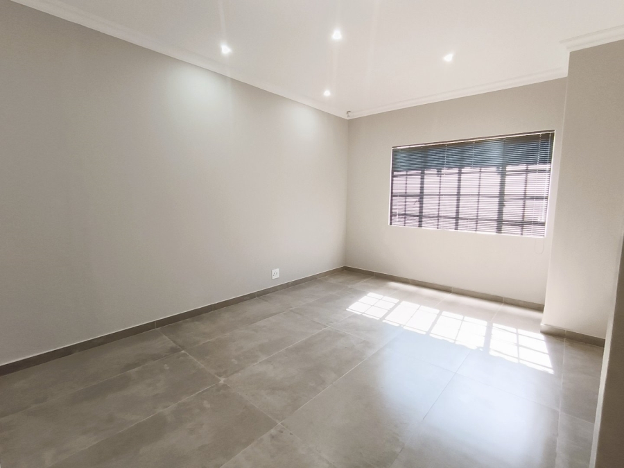 To Let commercial Property for Rent in Faerie Glen Gauteng