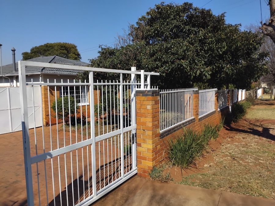 3 Bedroom Property for Sale in Primrose Hill Gauteng