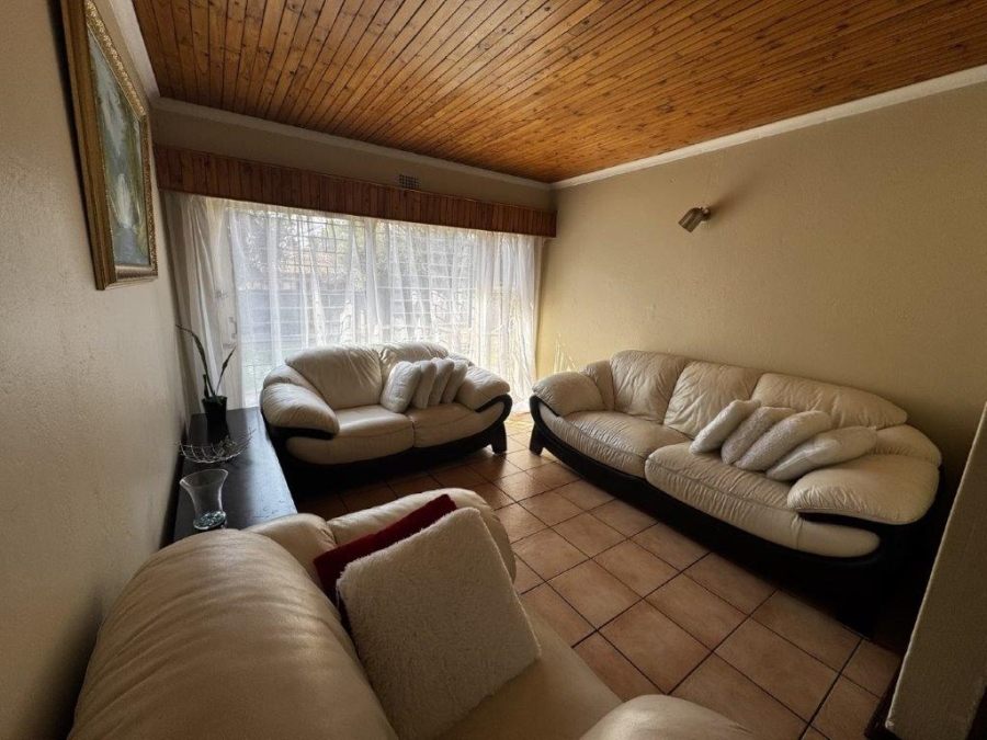 3 Bedroom Property for Sale in Birchleigh North Gauteng