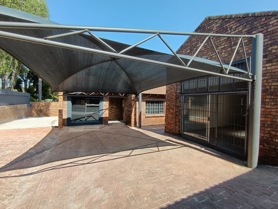 To Let commercial Property for Rent in Faerie Glen Gauteng