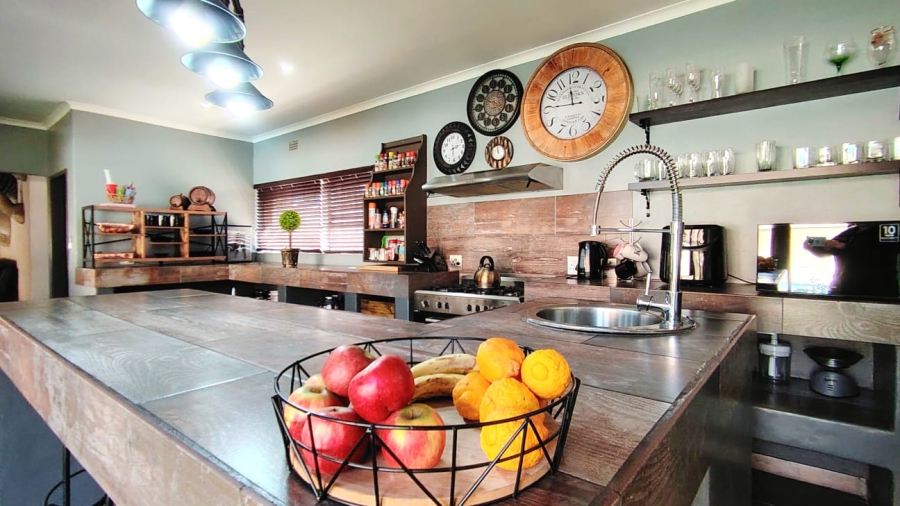  Bedroom Property for Sale in Homelands Gauteng