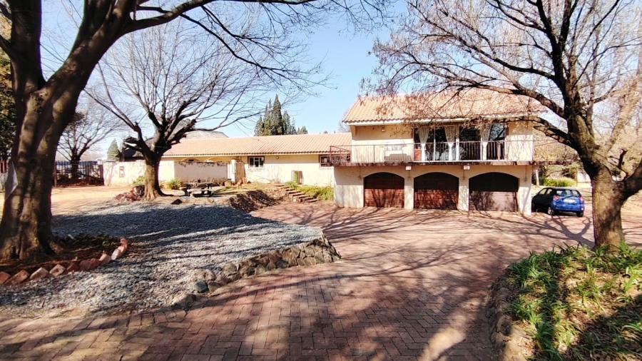  Bedroom Property for Sale in Homelands Gauteng