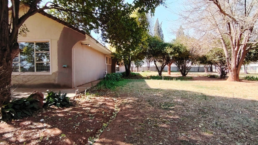  Bedroom Property for Sale in Homelands Gauteng