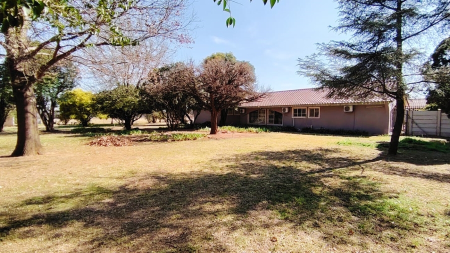  Bedroom Property for Sale in Homelands Gauteng