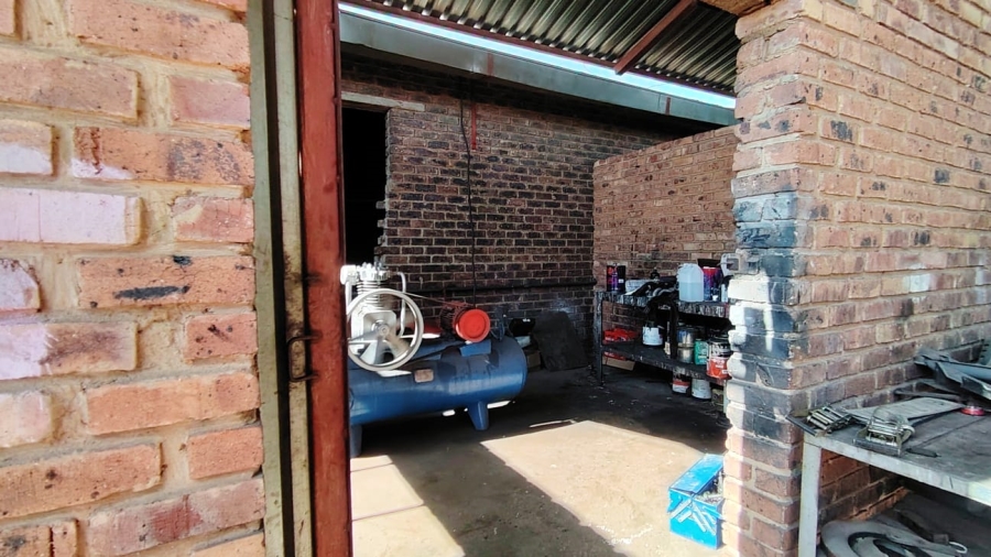  Bedroom Property for Sale in Homelands Gauteng