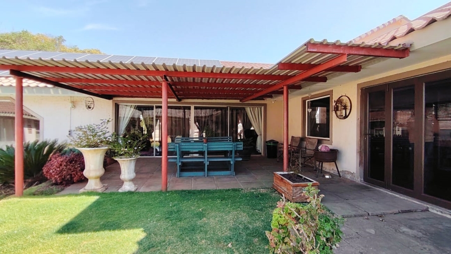  Bedroom Property for Sale in Homelands Gauteng