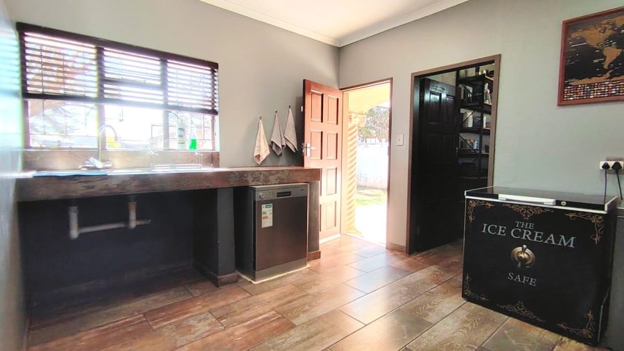  Bedroom Property for Sale in Homelands Gauteng