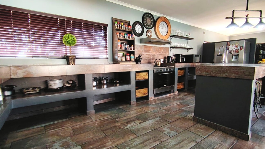  Bedroom Property for Sale in Homelands Gauteng