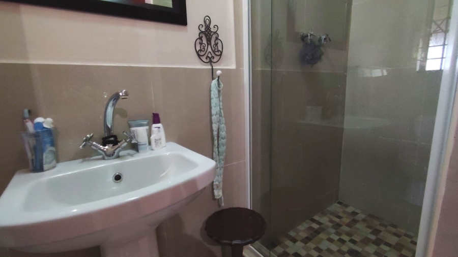  Bedroom Property for Sale in Homelands Gauteng