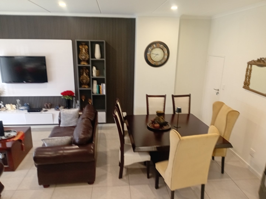 To Let 4 Bedroom Property for Rent in Sunninghill Gauteng