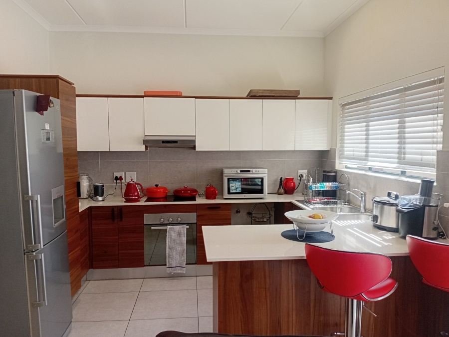 To Let 4 Bedroom Property for Rent in Sunninghill Gauteng