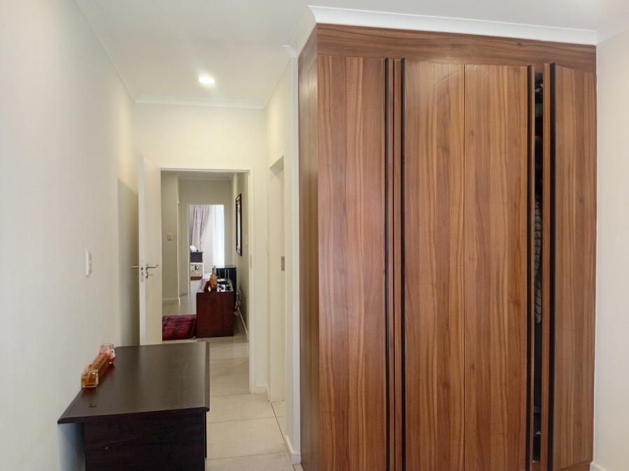 To Let 4 Bedroom Property for Rent in Sunninghill Gauteng