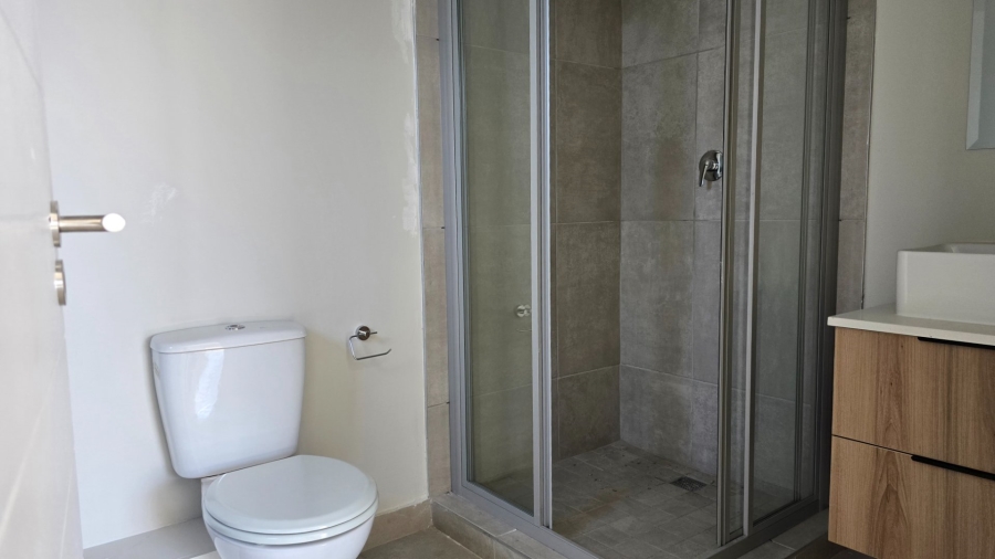 To Let 2 Bedroom Property for Rent in Glen Austin Gauteng