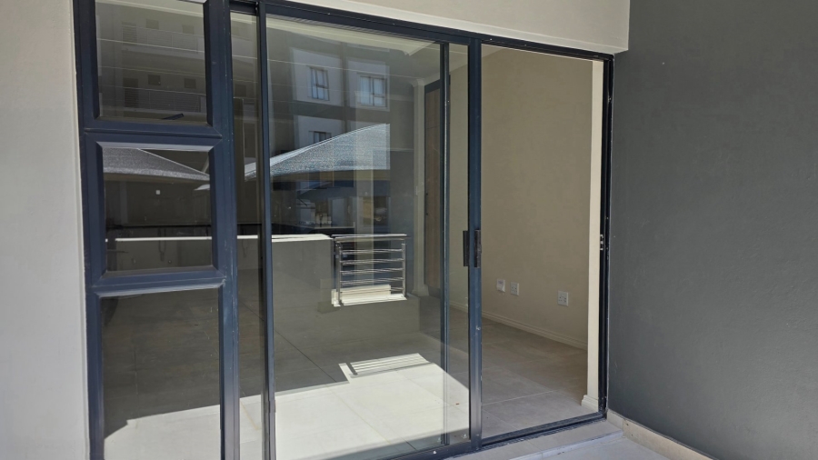 To Let 2 Bedroom Property for Rent in Glen Austin Gauteng