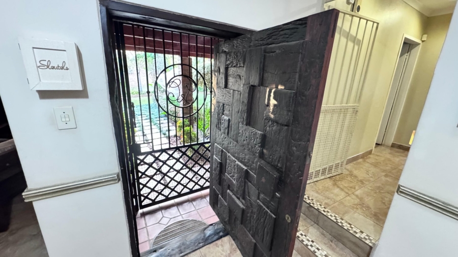 4 Bedroom Property for Sale in Eldoraigne Gauteng