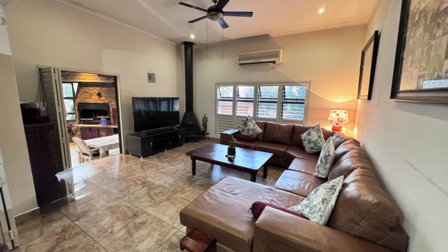 4 Bedroom Property for Sale in Eldoraigne Gauteng