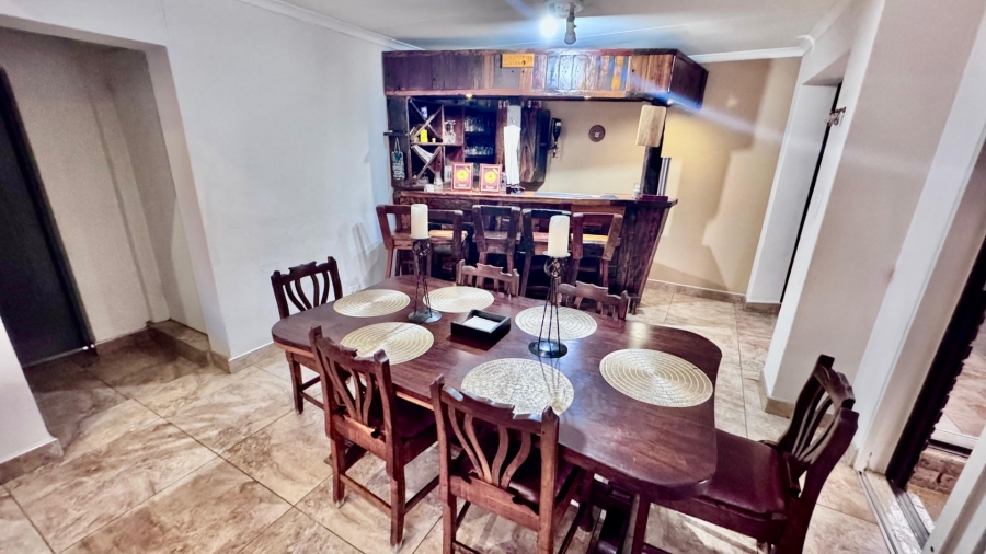 4 Bedroom Property for Sale in Eldoraigne Gauteng