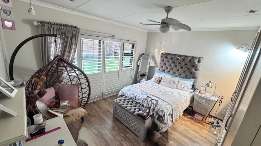 4 Bedroom Property for Sale in Eldoraigne Gauteng