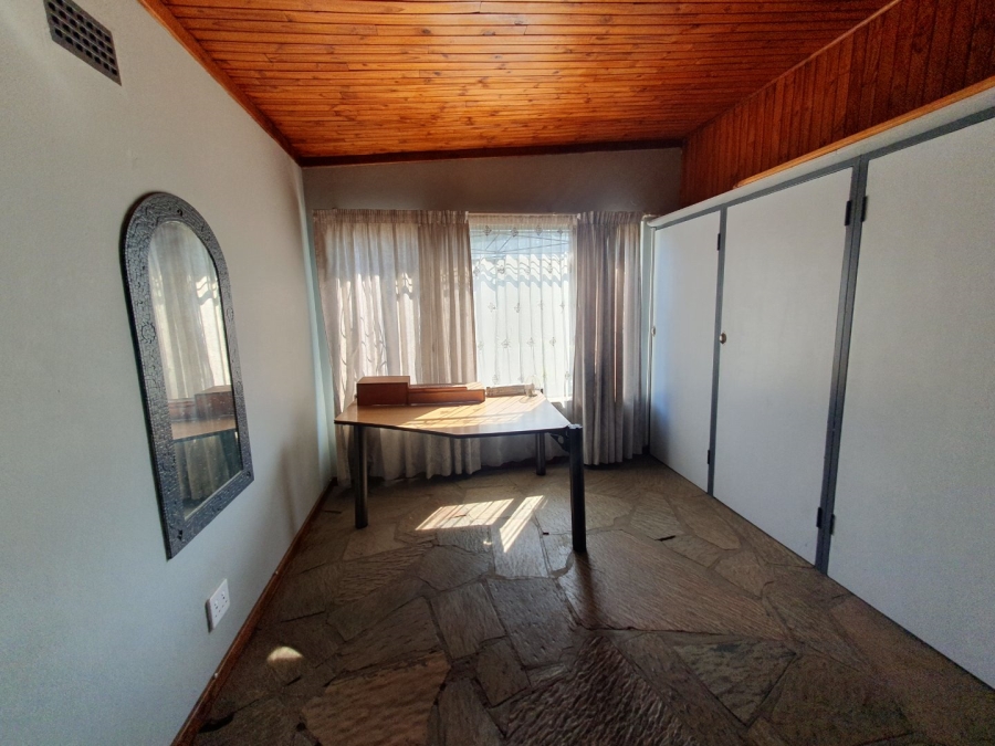 4 Bedroom Property for Sale in Pretoria Gardens Gauteng