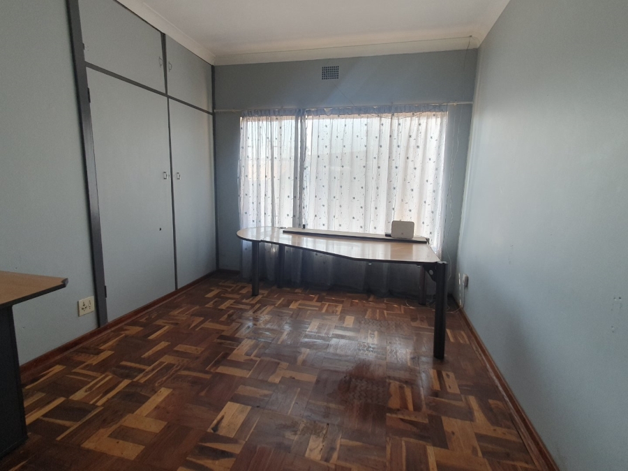 4 Bedroom Property for Sale in Pretoria Gardens Gauteng