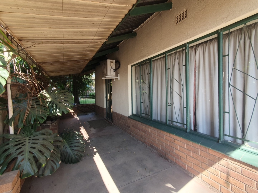 4 Bedroom Property for Sale in Pretoria Gardens Gauteng