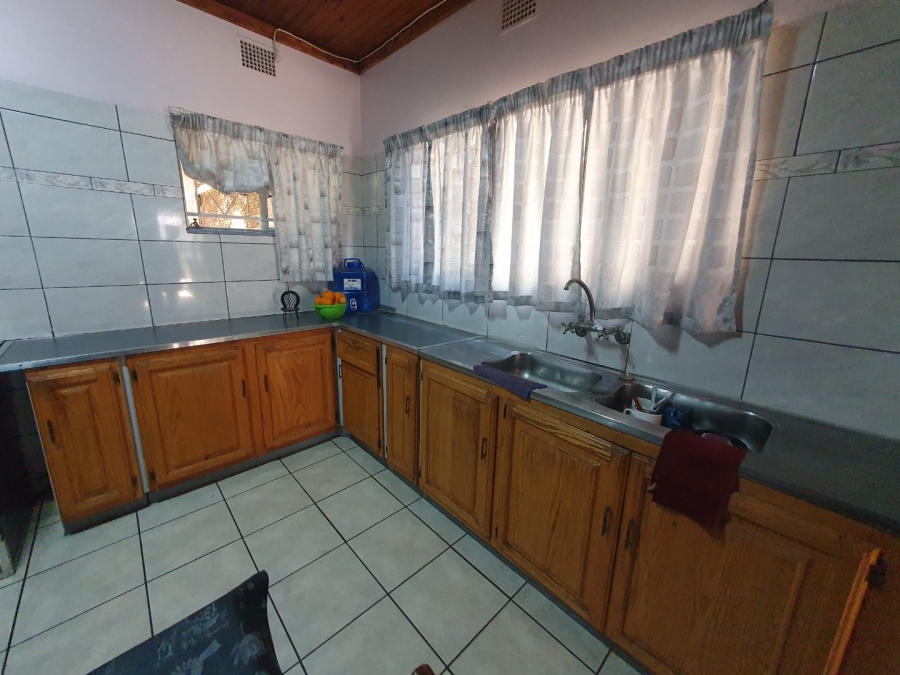 4 Bedroom Property for Sale in Pretoria Gardens Gauteng
