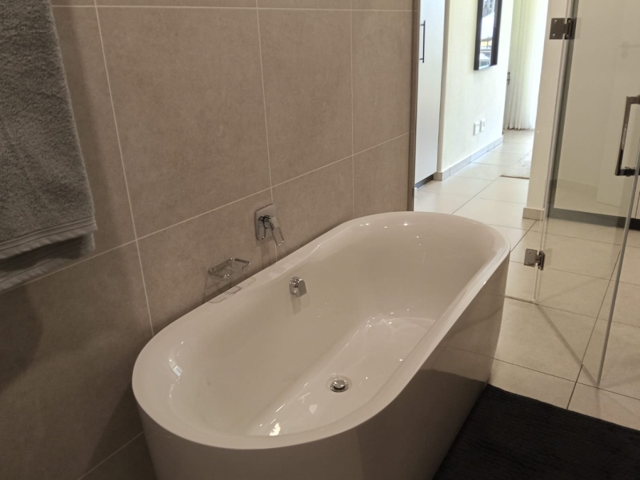 3 Bedroom Property for Sale in Greenstone Gate Gauteng