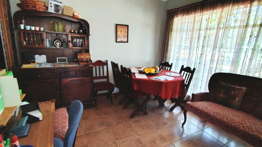  Bedroom Property for Sale in Buyscelia Gauteng